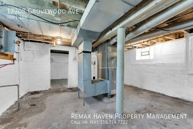 Building Photo - 17308 Grovewood Ave