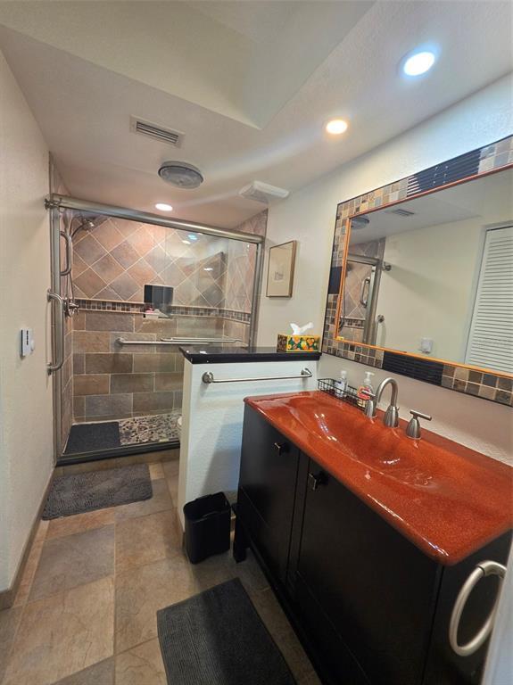 Building Photo - 6295 Bahia Del Mar Cir