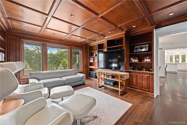 Building Photo - 40 Meadow Rd