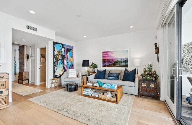 Building Photo - 6767 Neptune Pl