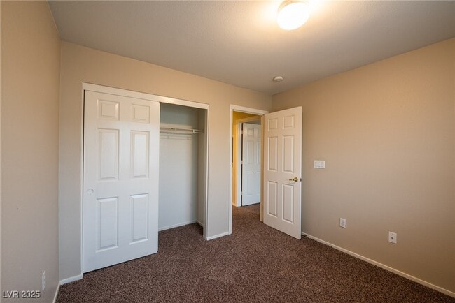 Building Photo - 7270 Bird Cherry St