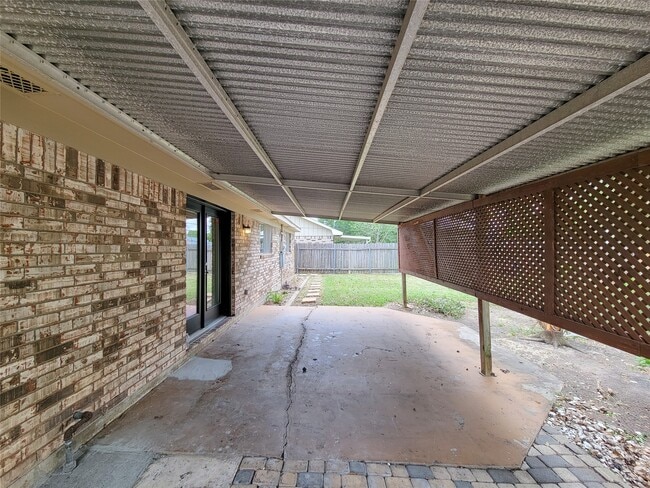 Building Photo - 1803 Cypress Dr