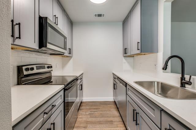 Building Photo - 5909 Gaston Ave