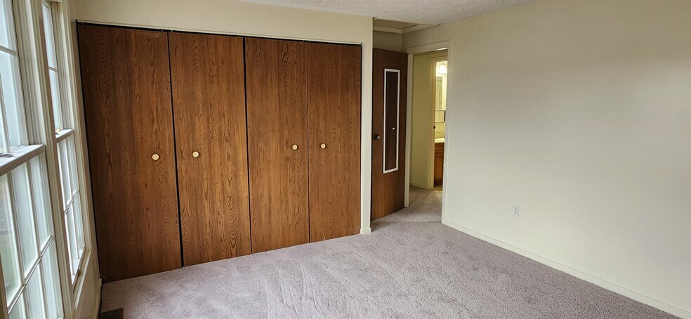 Building Photo - 226 Allison Ave