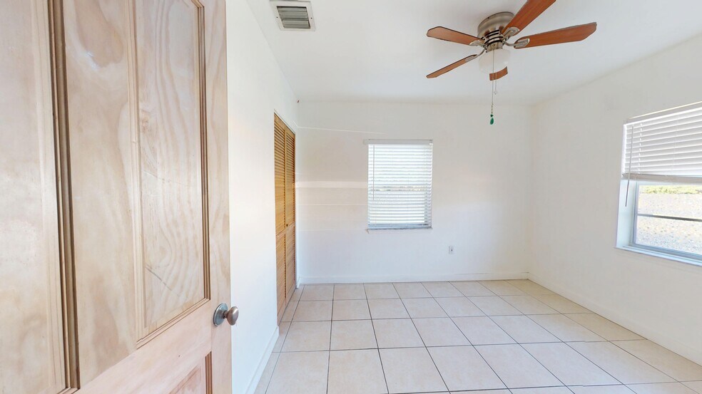 Building Photo - 26945 Shannahan Rd