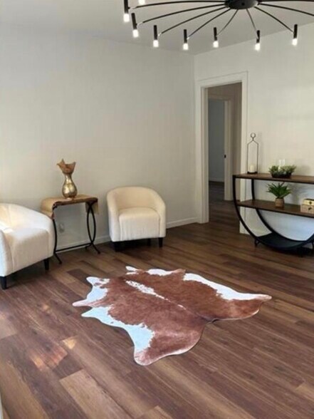 Building Photo - 265 Thrift St