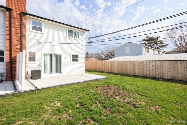 Building Photo - 1717 Nakota Rd