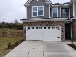 Building Photo - 257 Duke Private Ct