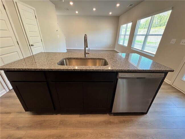 Building Photo - 101 Lavender Cir
