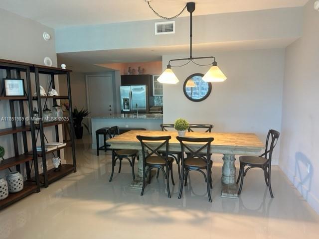 Building Photo - 950 Brickell Bay Dr