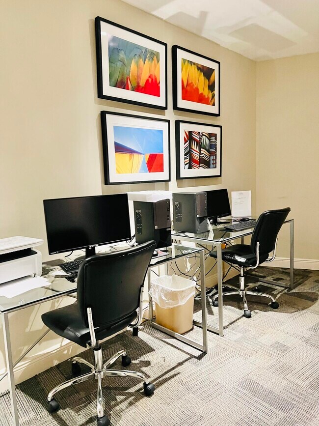 Building Photo - 610 Clematis St