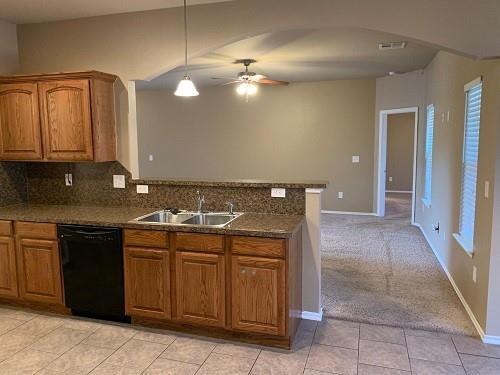 Building Photo - 605 E Juniper Ln