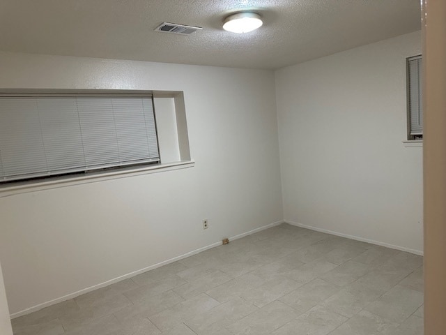 Building Photo - 3719 Tiffany Dr