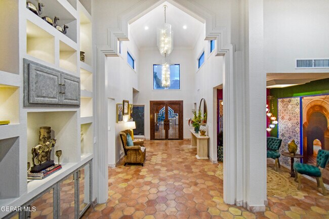 Building Photo - 508 Canyon Springs Dr