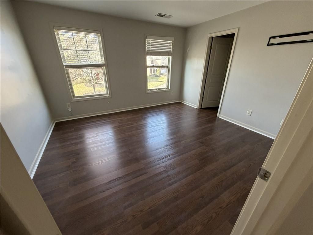 Building Photo - 5675 Falls Landing Dr