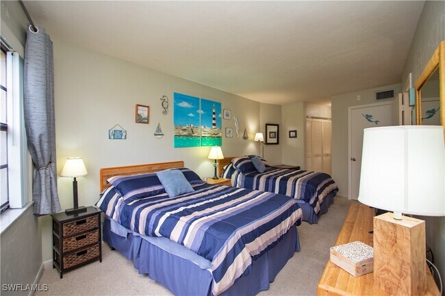 Building Photo - 1015 Anglers Cove