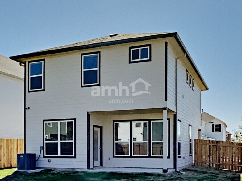 Building Photo - 2709 Meadowood Heights