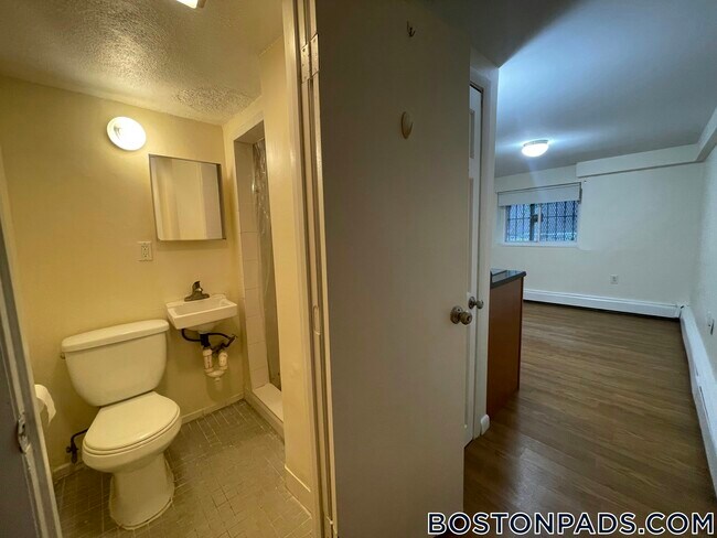 Building Photo - 51 S Huntington Ave