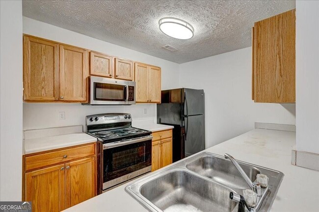 Building Photo - 3831 Waldrop Ln