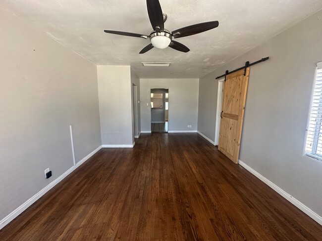 Building Photo - Beautiful 3-Bedroom + Bonus Sunroom Home for Rent – Norwalk, CA