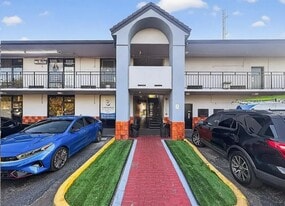 Building Photo - 8421 S Orange Blossom Trl