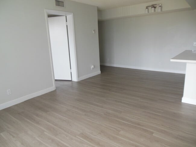 Building Photo - TWO BEDROOM TWO BATHROOM! WATERFRONT COMMUNITY