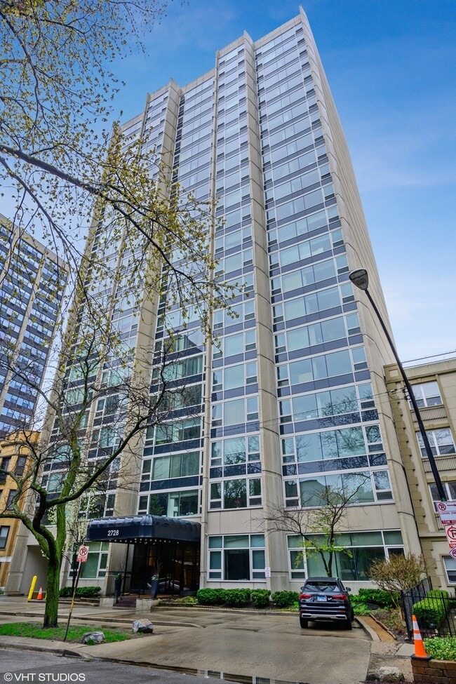 Building Photo - 2728 N Hampden Ct