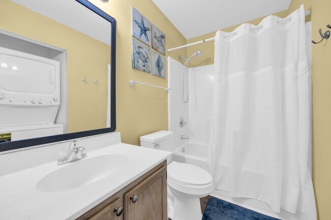 Building Photo - 581 Blue River Ct