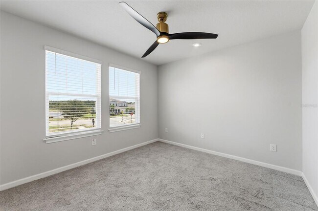 Building Photo - 2587 Everglade Way