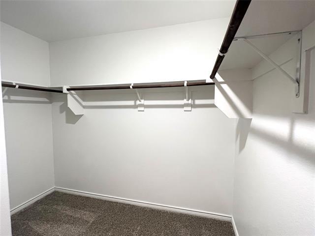 Building Photo - 812 Goldenrod Ln