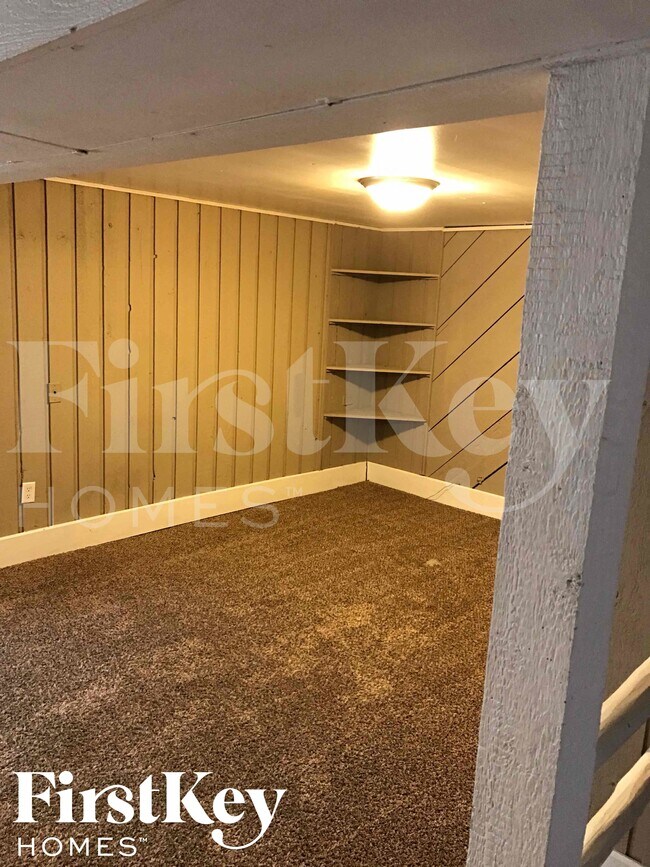 Building Photo - 8509 Lenna Ct