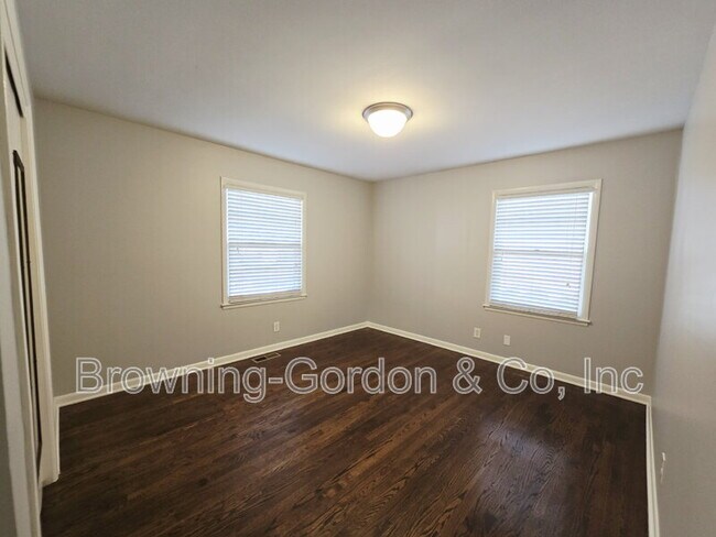 Building Photo - 2817 Paden Dr