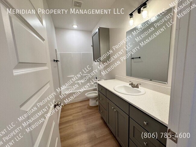 Building Photo - 5711 Kemper St