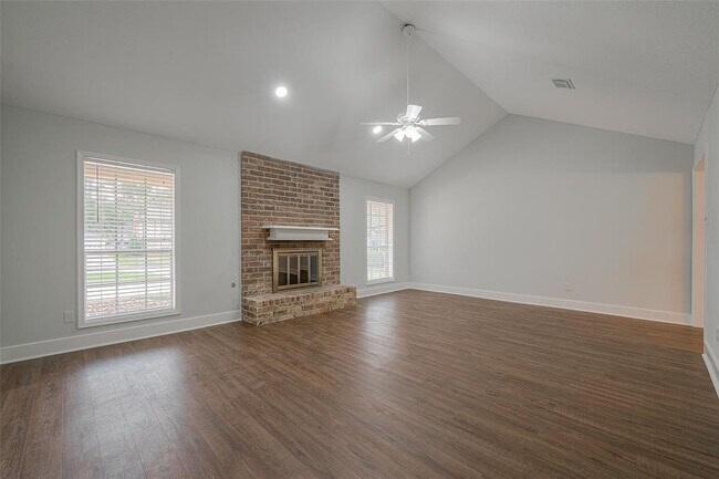 Building Photo - 7910 Litchfield Ln