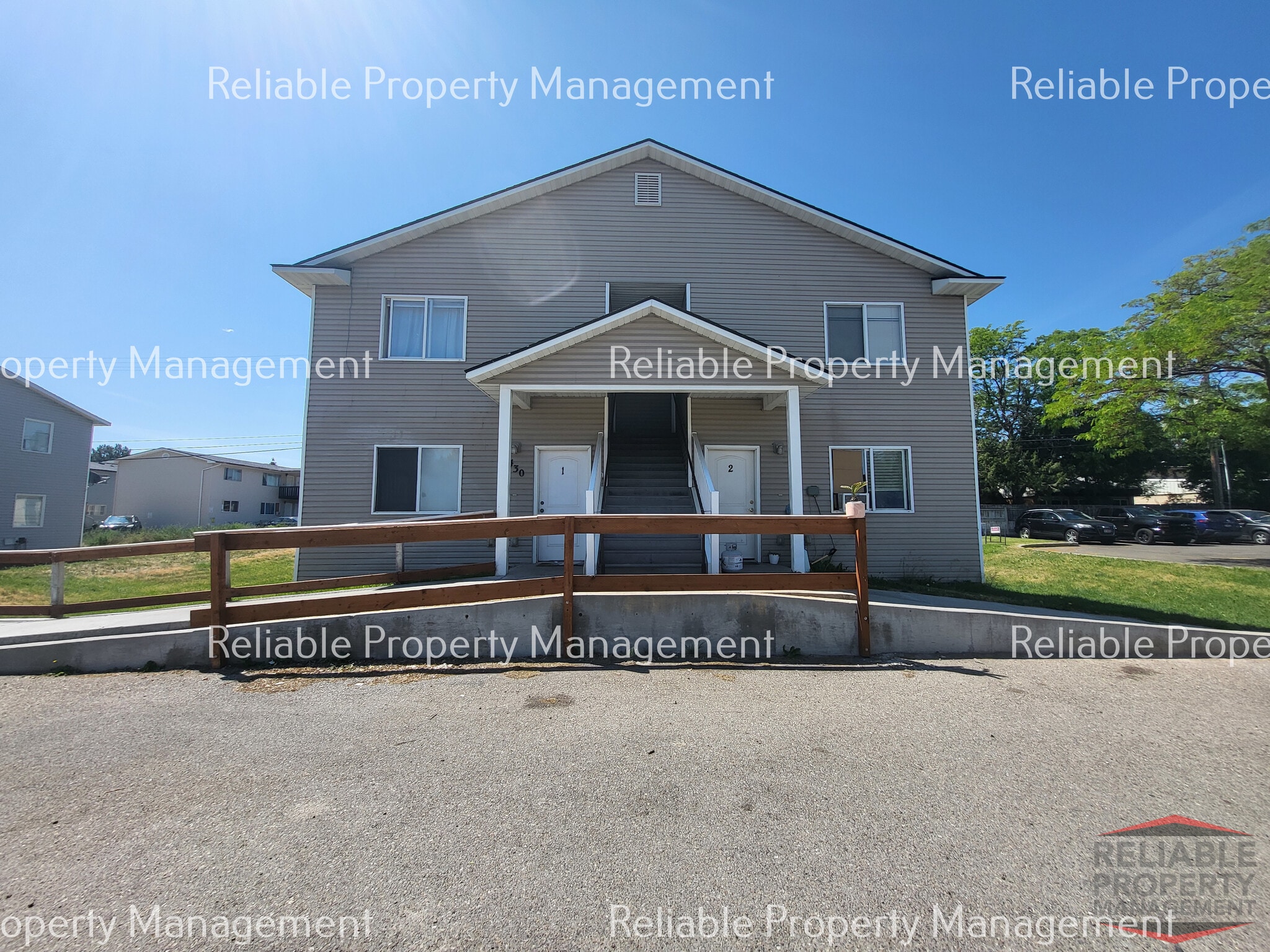 Building Photo - 1430 Cambridge Dr
