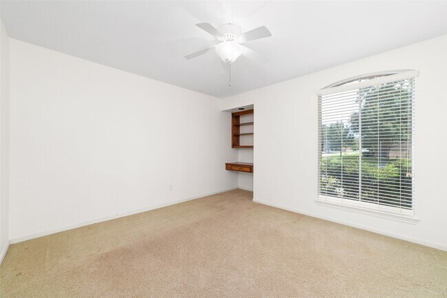 Building Photo - 11838 Riverview Dr