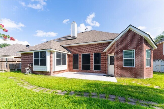 Building Photo - 311 Saunter Dr