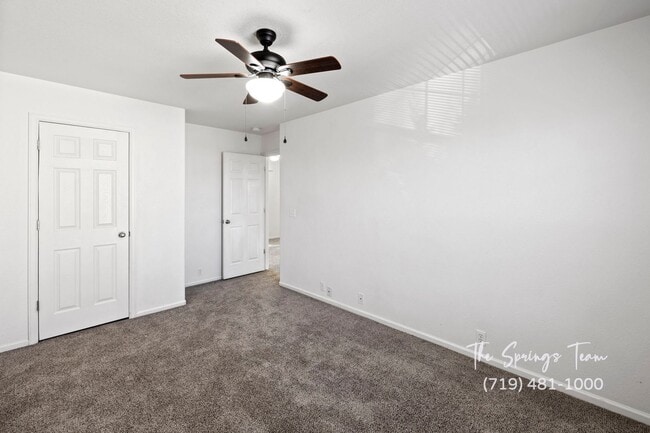 Building Photo - SPACIOUS 3BD/2.5BA TOWNHOME at THE BLUFFS AT SPRING CREEK with A/C **$500 move-in credit with a 1...