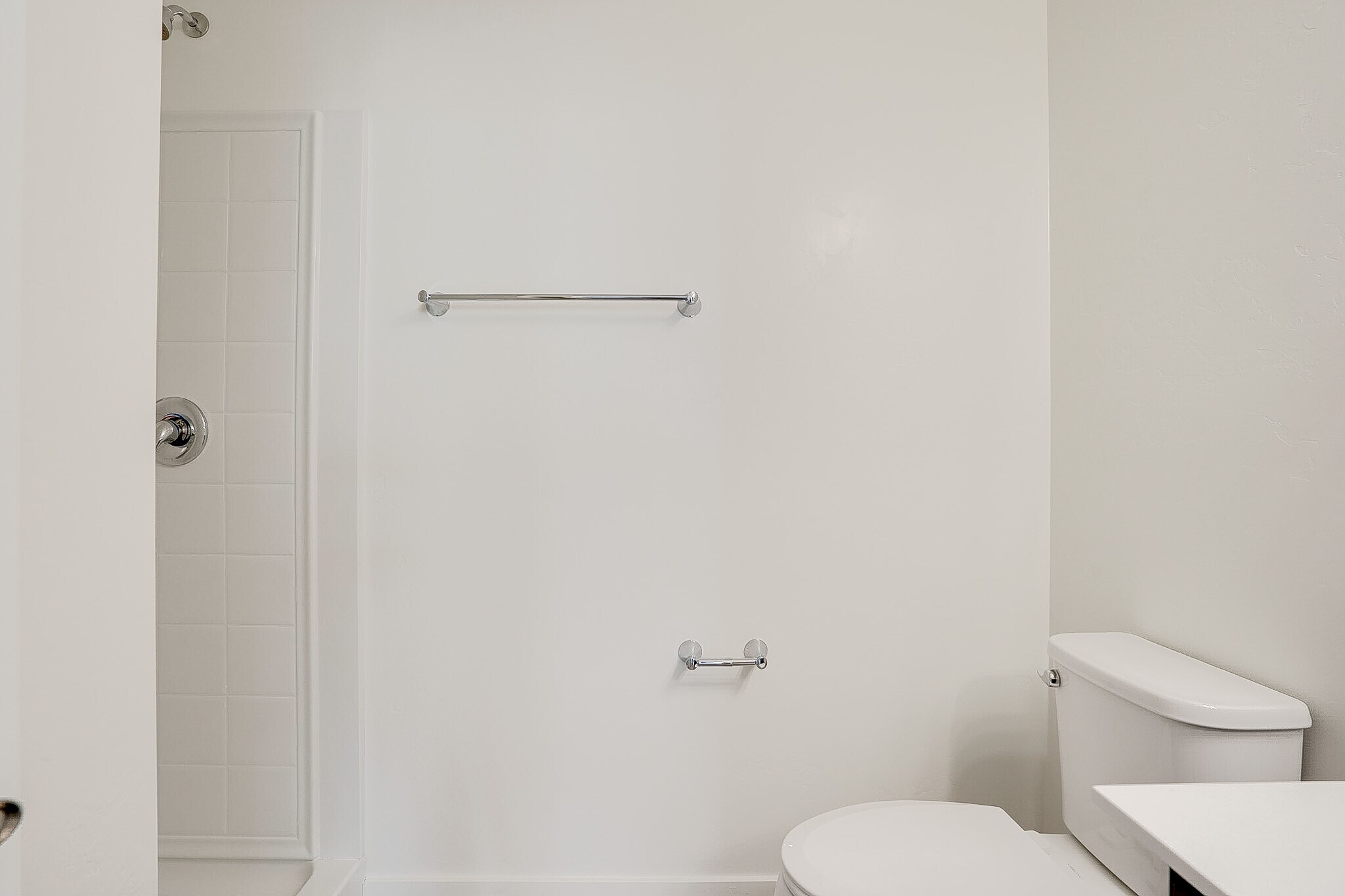 2nd bath - 8665 E Ultra Dr