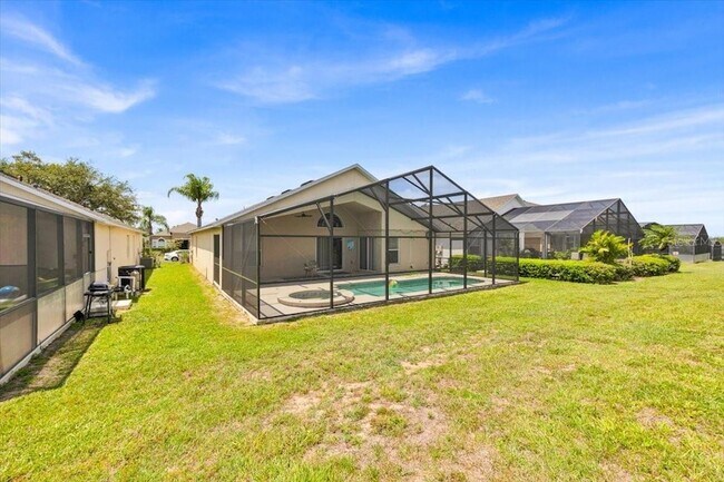 Building Photo - 236 Lancaster Dr