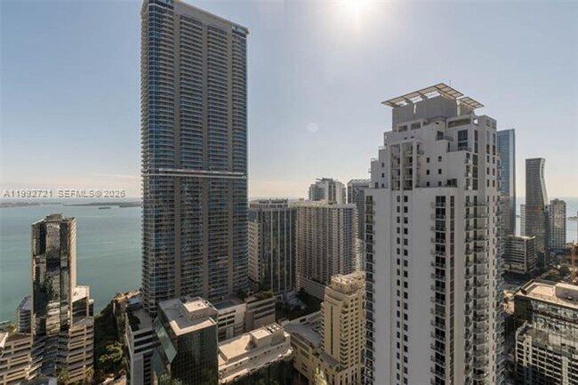 Building Photo - 1010 Brickell Ave
