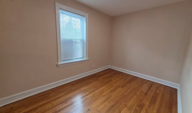 Building Photo - 3748 N Kilpatrick Ave