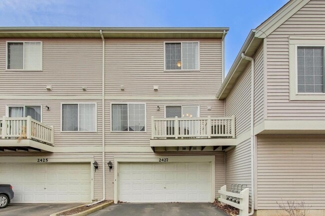 Building Photo - 2427 Daybreak Ct