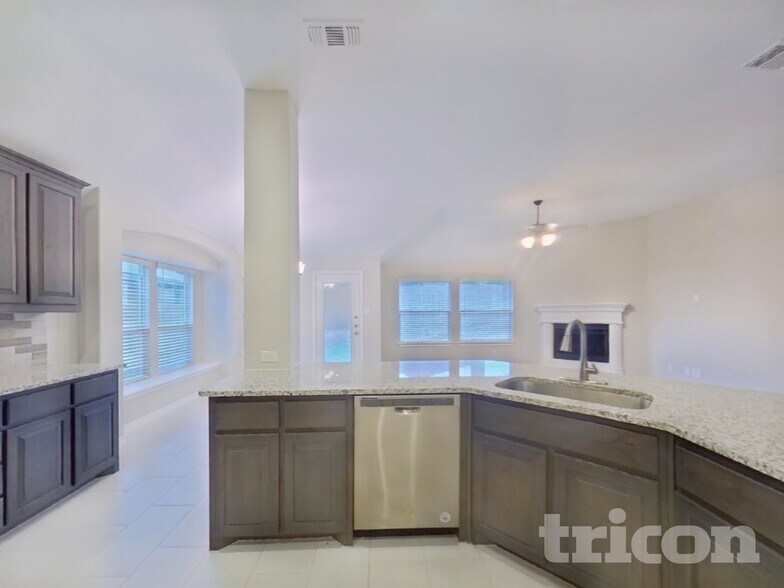 Building Photo - 4212 Ambergate Dr