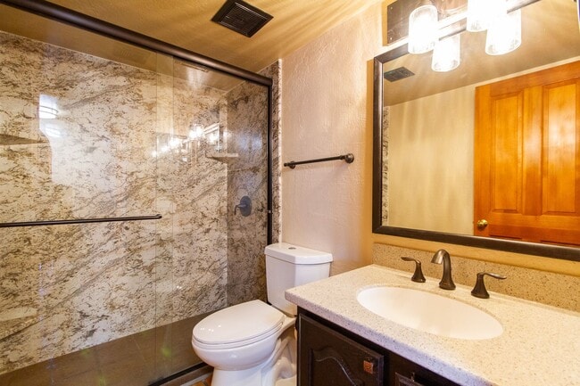 Building Photo - Fountain Hills 3 bedroom condo with Amazing Views of Four Peaks & Fountain