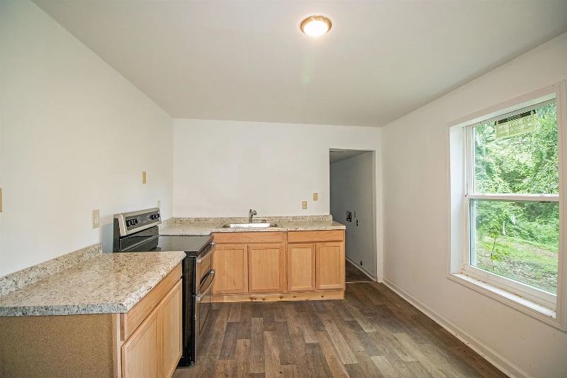 Building Photo - 24 Rainbow Cove