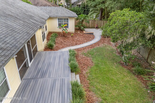 Building Photo - 6840 SW 80th Dr