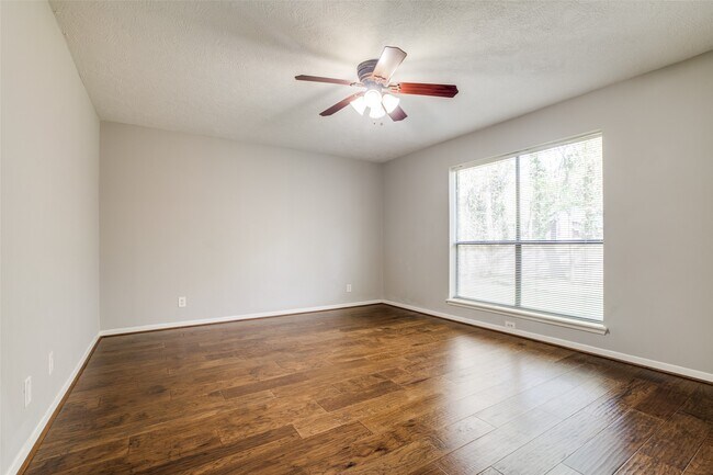 Building Photo - 24 E Torch Pine Cir