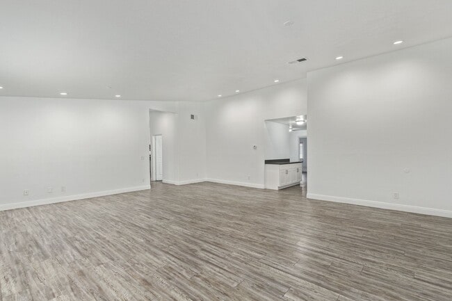 Building Photo - 36th Court