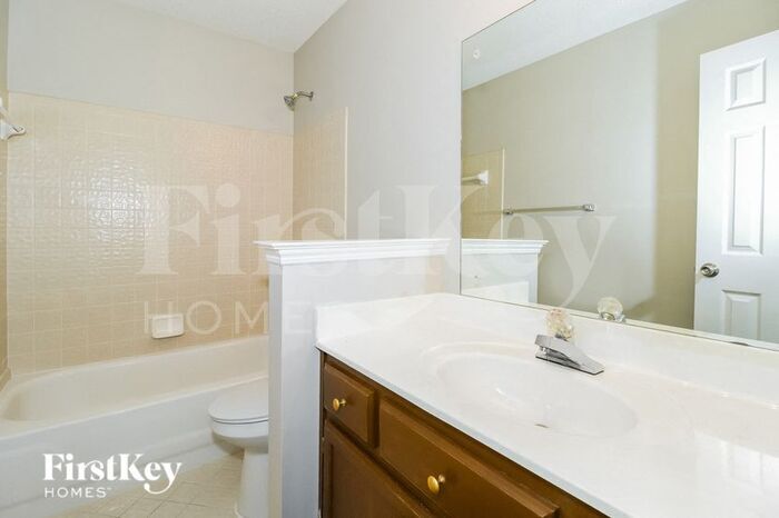Building Photo - 8827 Dewberry Ln